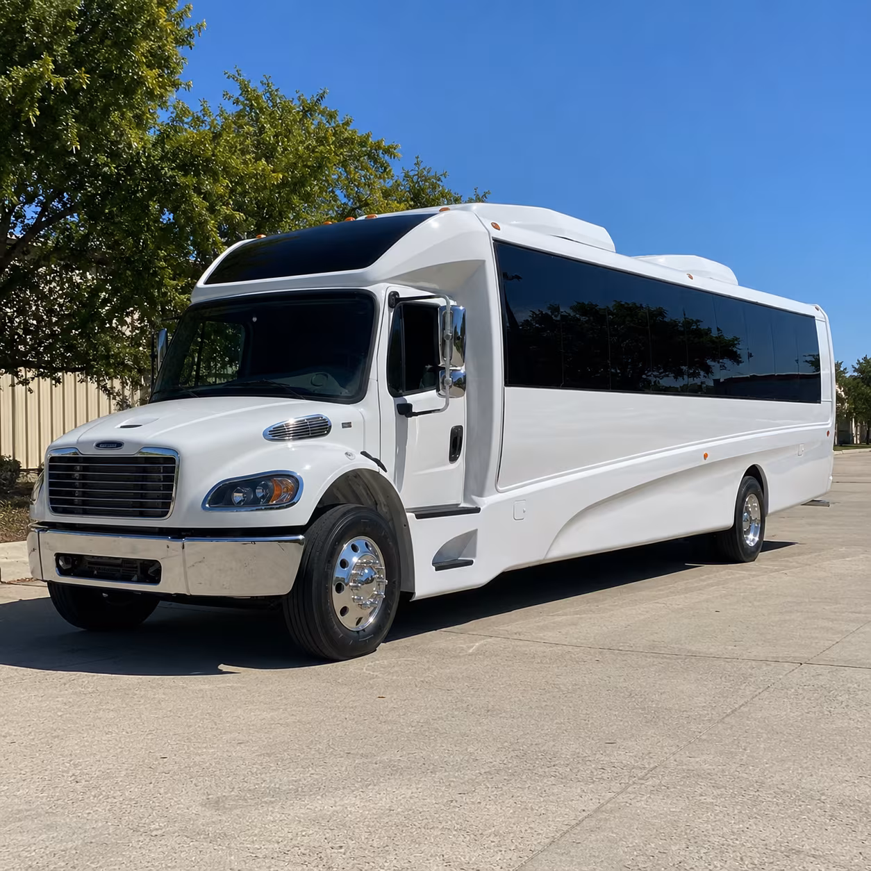 bryan 30 passenger minibus