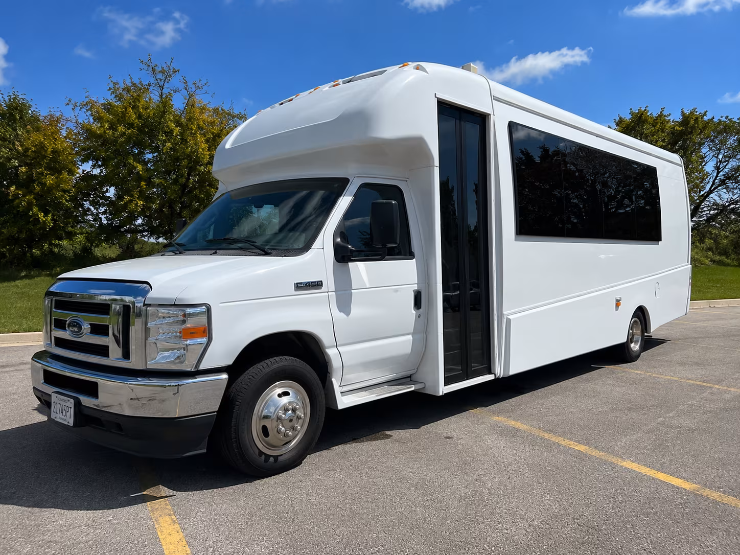 bus rentals for trade shows and large corporate groups visiting bryan