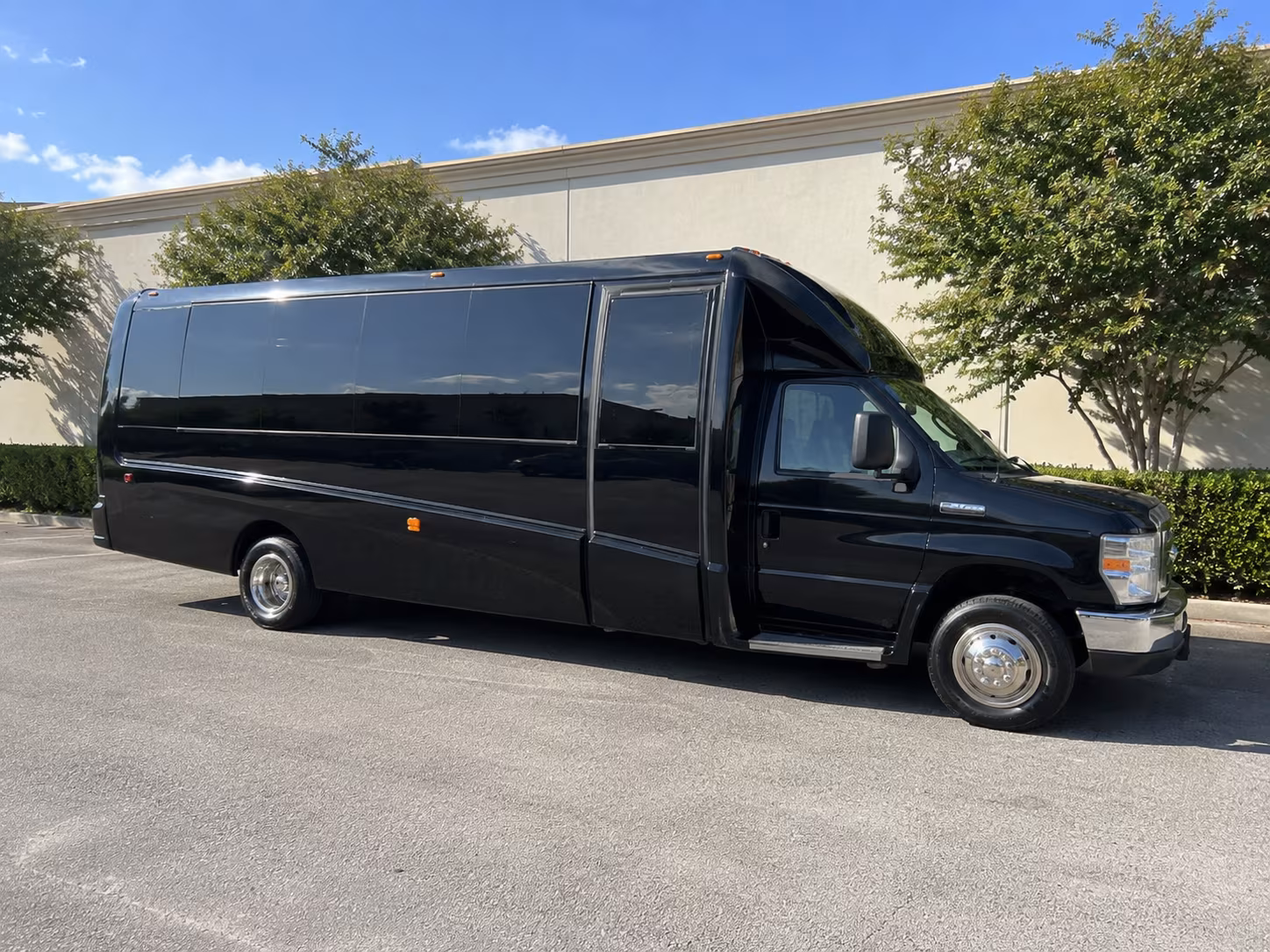 winery and brewery tour buses for groups visiting college station and bryan